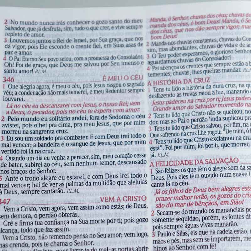 Bíblia Sagrada Slim | RC | Letra Grande | Harpa Avivada e Corinhos | Preto e Bordô