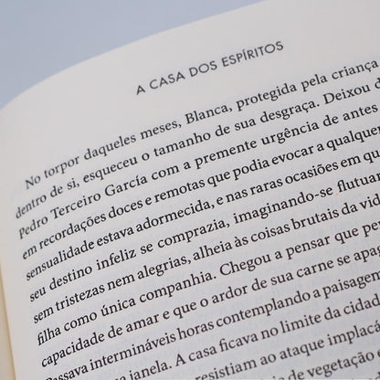 A Casa dos Espíritos | Isabel Allende