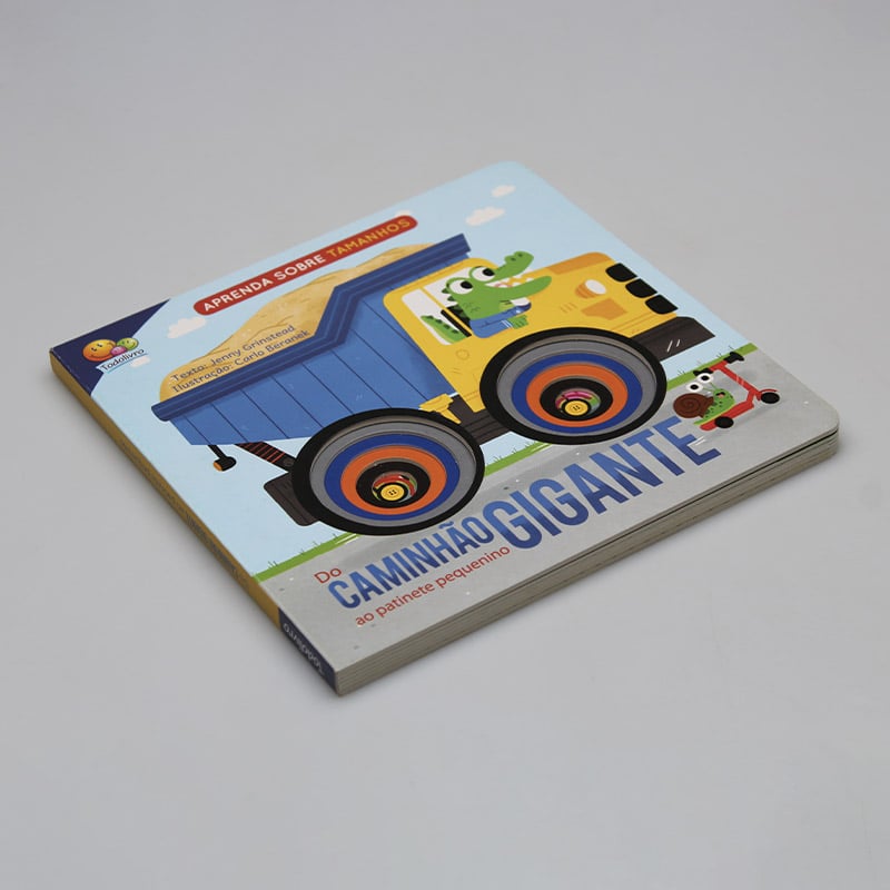 Aprenda Sobre Tamanhos | Do Caminhão Gigante ao Patinete Pequenino | Todolivro