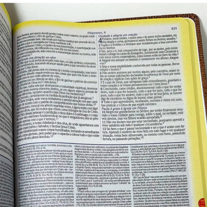 Bíblia de Estudo King James | KJA 1611 | Full Color | Capa Dura | Costura Marrom