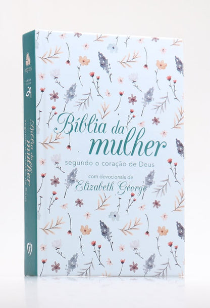 Bíblia da Mulher Segundo o Coração de Deus | AS21 | Capa Dura | Letra Normal | Flores do Campo