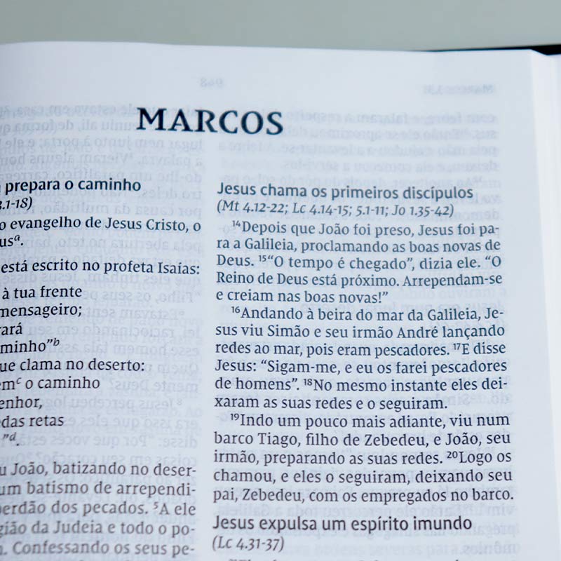 Bíblia de Estudo | Símbolos de Fé Westminster | NVI | Capa Dura Retrô