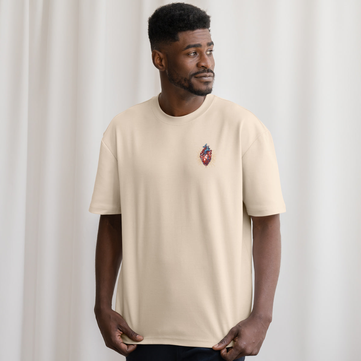 Camiseta Cristã Masculina - Sejam Santos | Off White