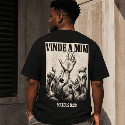 Camiseta Cristã Oversized - Matheus 11:28 | Preta