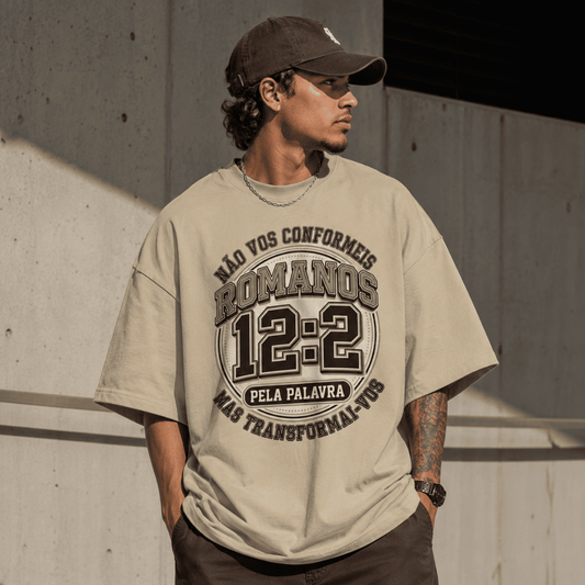 Camiseta Cristã Oversized - Romanos 12:2 | Bege