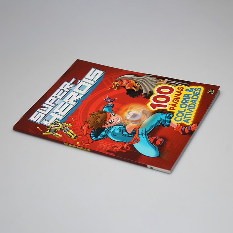 Colorir &amp; Atividades | Super-Heróis | Brasileitura