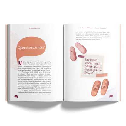 Kit 10 livros - Devocional Nós para Deus - Uma Jornada Devocional para Casais - Paola Muehlbauer &amp; Israel Teixeira