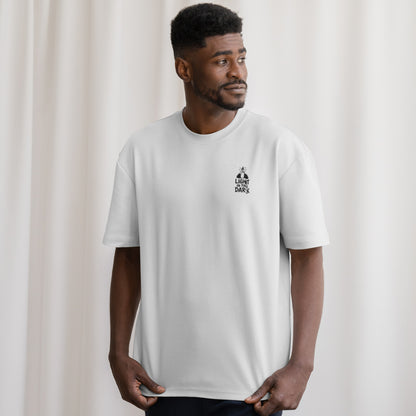 Camiseta Cristã Masculina - Light in the dark