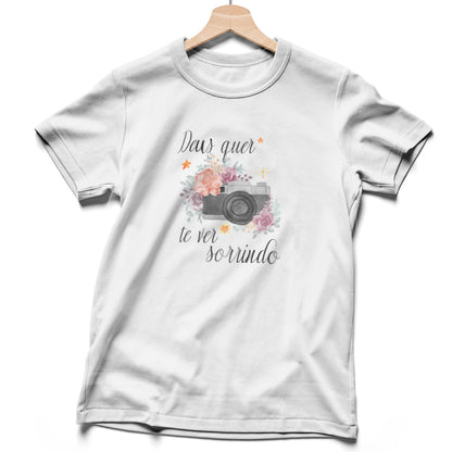 Camiseta Cristã Feminina - Deus quer te ver sorrindo