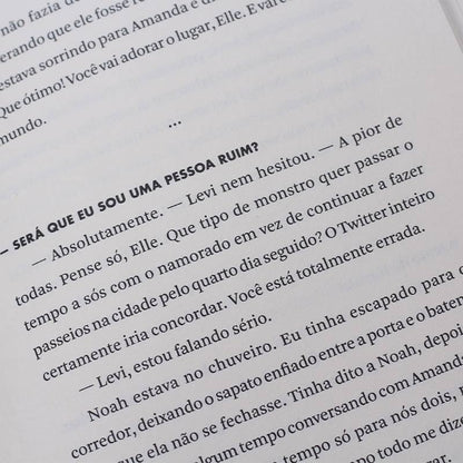 Pé na Estrada | Beth Reekles