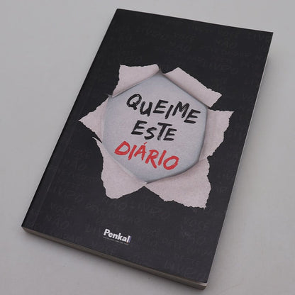 Queime Este Diário | Preto