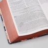 Bíblia de Estudo da Mulher de Fé | NVI | Letra Grande | Soft Touch | Florida 