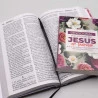 Kit Bíblia ACF Gigante Flores Cruz + Devocional Palavras de Jesus em Vermelho Floral Roxa | Plena Sabedoria 