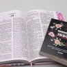 Kit Bíblia ACF Gigante Primavera + Devocional Palavras de Jesus em Vermelho Círculo Floral | Plena Sabedoria 