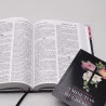 Kit Bíblia Sagrada ACF Letra Gigante Flores Cruz + 3 Minutos de Sabedoria Para Mulheres | O Poder da Oração