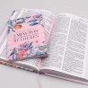 Kit Bíblia Sagrada ACF Letra Gigante Primavera + 3 Minutos de Sabedoria Para Mulheres | O Poder da Oração